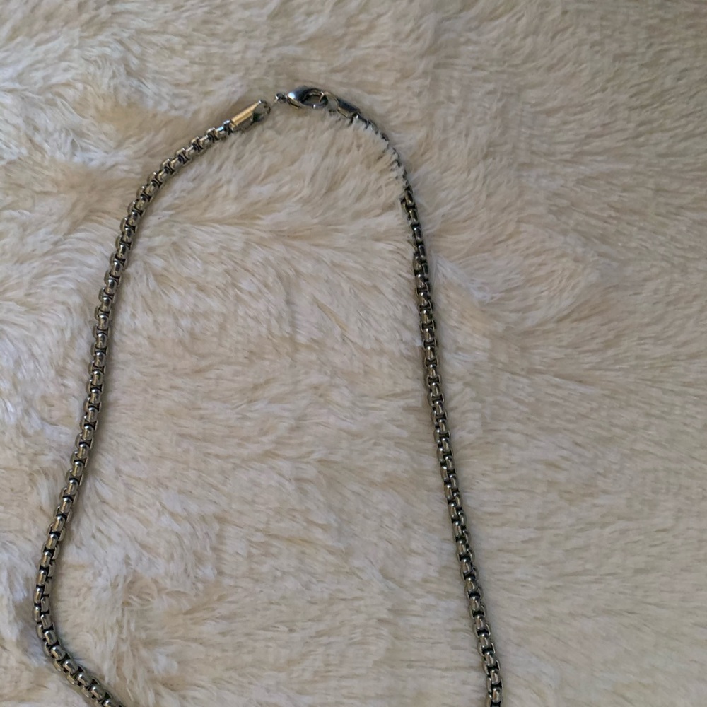 NECKLACE - Picture 3 of 6
